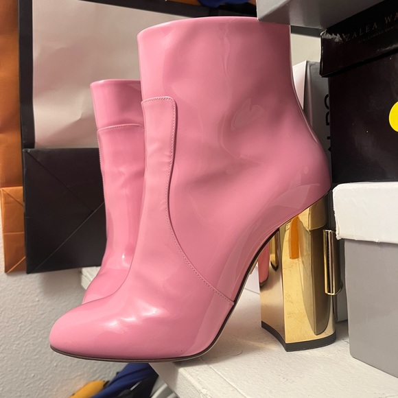 Dolce and Gabbana Pink Booties - Picture 4 of 7